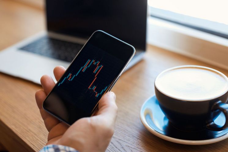 한 달 사이 코스피는 12.9% 하락해 전세계 주요국 증시에서 가장 큰 낙폭을 보였다. 게티이미지