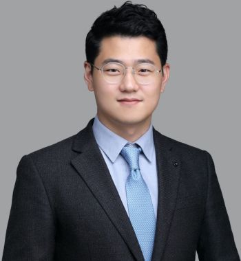 Han Jun 教授。KAIST