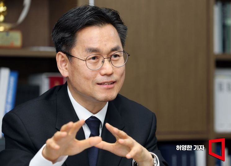 김상욱 국립아시아문화전당장이 서울 아시아경제 본사에서 인터뷰하고 있다. 허영한 기자