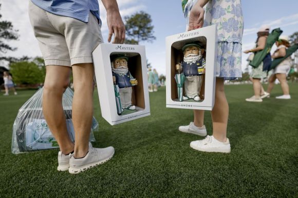 마스터스는 다양한 기념품을 팔아 엄청난 수입을 올리고 있다. 오거스타=EPA연합뉴스