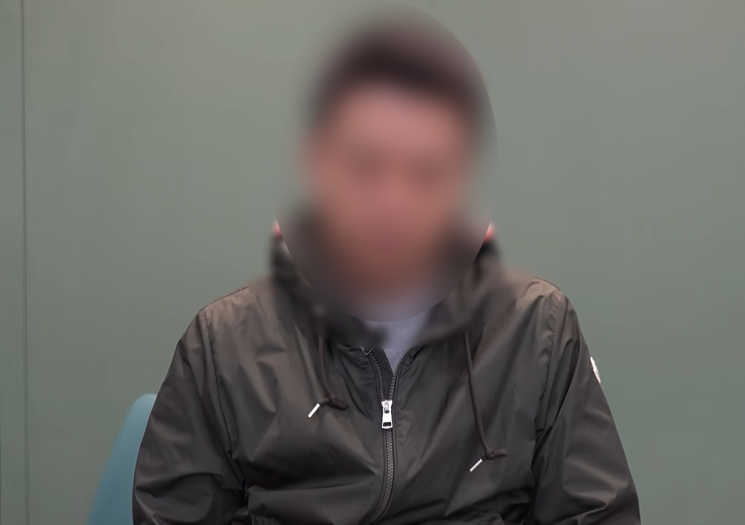 자신을 김 감독 폭행 사망사건의 가해자라고 밝힌 이모씨가 9일 한 유튜브 채널에 출연해 사과했다. 유튜브 카라큘라 탐정사무소