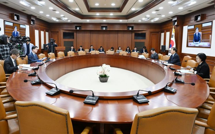 Koo Yoonchul: "Expanding FTAs into Emerging Markets such as New Southern Policy Countries, Central and South America, and Africa"