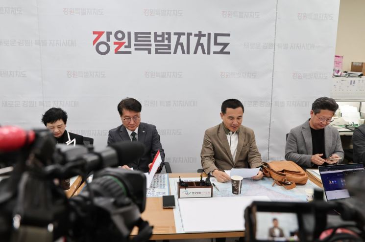 김진태 강원특별자치도지사가 13일 제147차 정례 기자간담회를 개최하고 있다. 강원도 제공