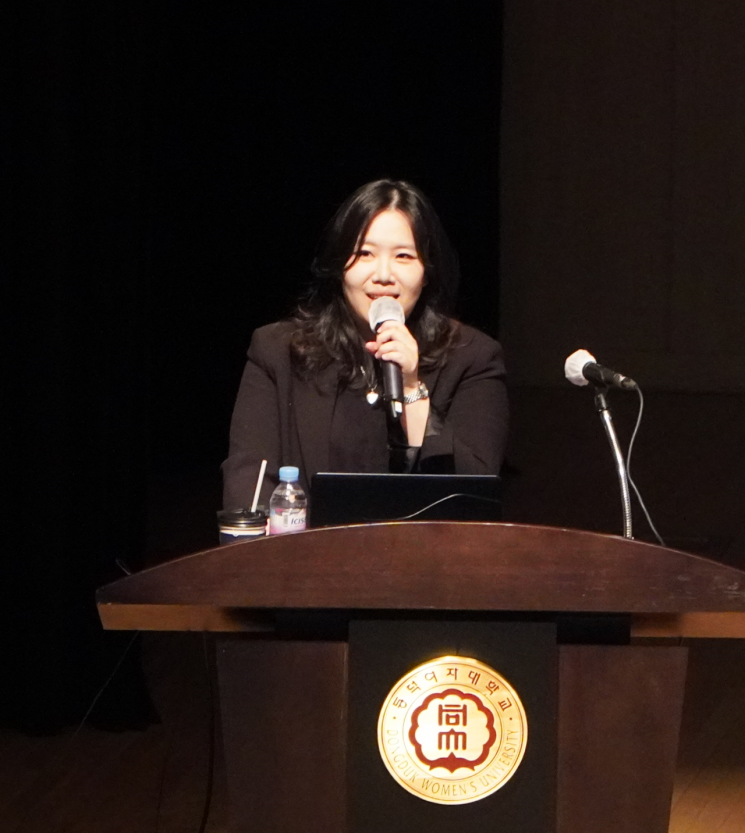 Dongduk Women's University held a special lecture by Minhye Park, a singer from Big Mama and a professor in the Department of Practical Music at Hanyang University, on the 7th at the 100th Anniversary Hall. Dongduk Women's University