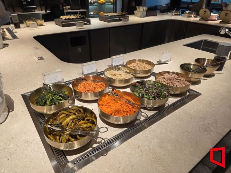 대한항공 T2 프레스티지 서편 라운지 뷔페. 최영찬 기자