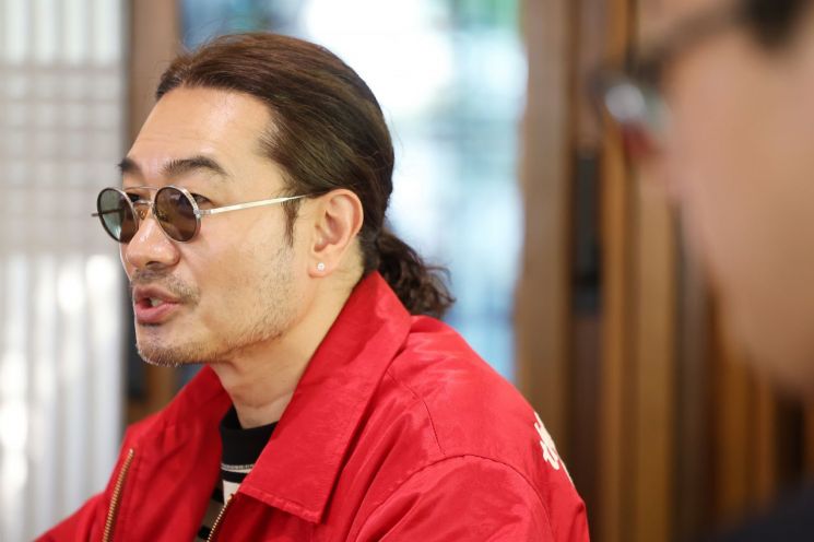 '2026 궁중문화축전' 개막제 양정웅 총감독이 15일 서울 중구 한국의집에서 인터뷰를 하고 있다. 연합뉴스