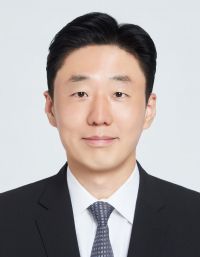 정세진 변호사. 광장