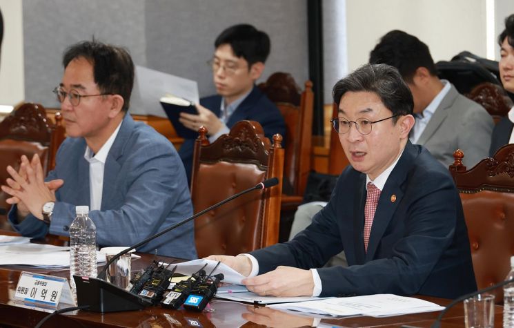 정부, 은행·보험 자본 규제 대폭 완화…'생산적 금융' 실탄 98.7조 확보