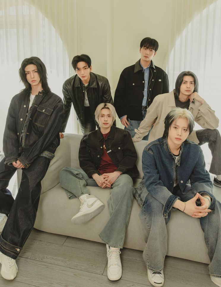 엑스디너리 히어로즈. JYP엔터테인먼트 제공