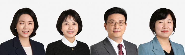 화우 ‘노후케어본부’ 구성원. (좌측부터)양소라 변호사, 윤미림 변호사, 배정식 수석전문위원, 박현정 수석전문위원. 화우