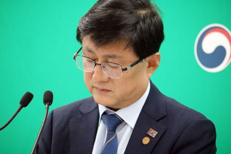 김성환 기후에너지환경부 장관이 20일 전남 여수 엑스포에서 열린 '녹색대전환 국제주간'을 맞아 기자간담회를 진행하고 있다. 기후에너지환경부