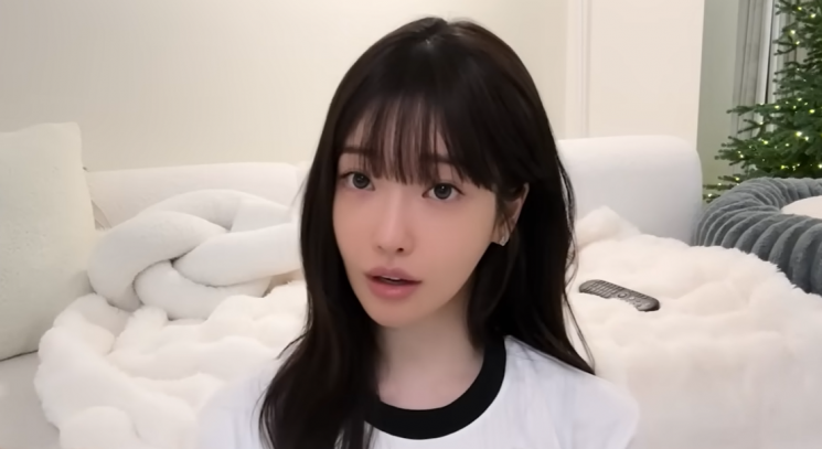 BJ과즙세연이 시드물과 광고 협업을 진행하면서 논란이 일고 있다. BJ과즙세연 유튜브