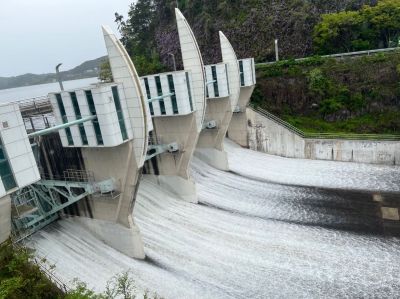 22일 나주호 수문이 활짝 열리면서 나주와 영암 일대 농경지에 본격적인 물 공급이 시작됐다. [사진제공=농어촌공사 전남지사]