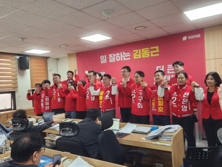 박형덕 경기 동두천시장 예비후보가 22일 민선 9기 동두천시장 선거 출마를 공식 선언하고 있다. 이종구 기자