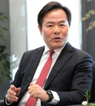 경선 문턱 넘고 본선 직행 지역 미래 비전 경쟁 돌입[사진=김학홍 후보 사무실]