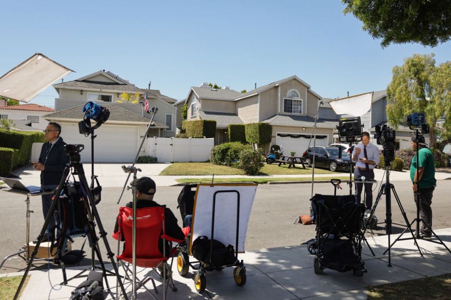 News reporters gathered outside the house of Cole Thomas Allen, the shooter at the White House Correspondents' Dinner, on the 27th (local time). Photo by EPA Yonhap News