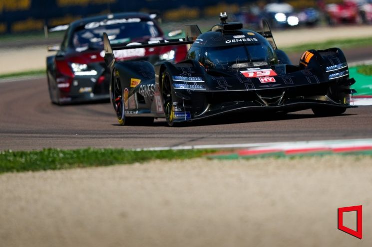 제네시스 마그마 레이싱팀. 제네시스