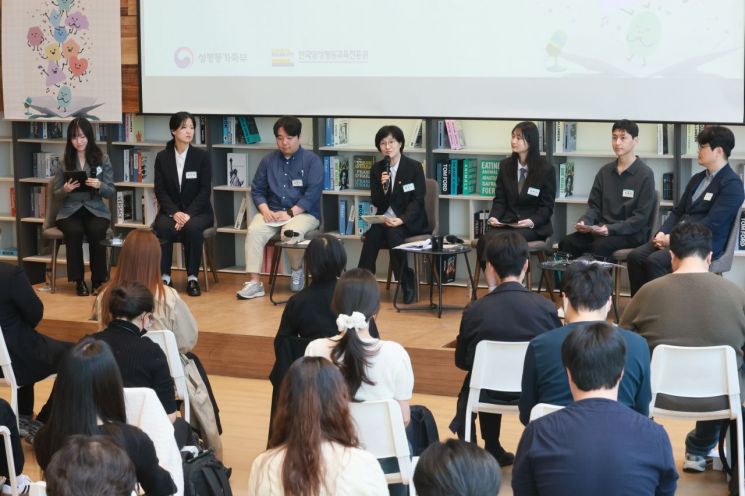낙태죄 7년 입법공백에…원민경 장관 "부처 간 계속 논의 중" 