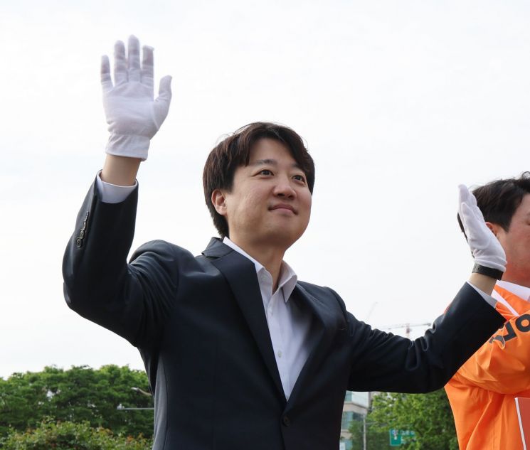 한동훈 전 대표는 과연 '이준석의 길'을 갈 수 있을 것인가. 연합뉴스