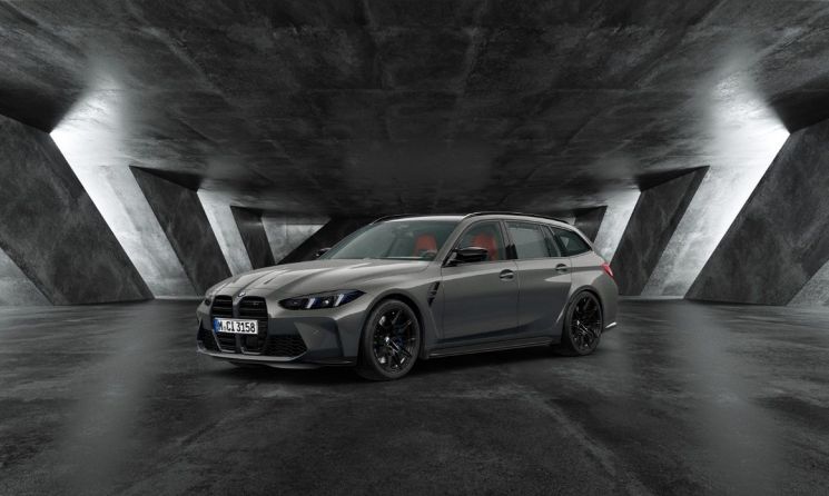 BMW M3 컴페티션 M xDrive 투어링 드라빗 그레이 에디션. BMW코리아