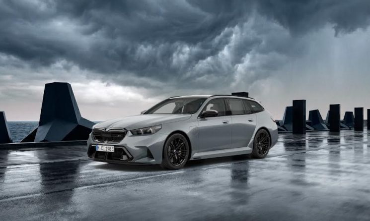 BMW M5 투어링 스톰 베이 에디션. BMW코리아