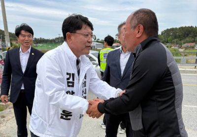 완도군의회 의장을 지낸 김양훈 전남도의원 후보가 8개 읍·면의 생태계와 맞춤형 청사진을 제시해 본격적인 표밭 갈이에 나섰다. 후보 측 제공