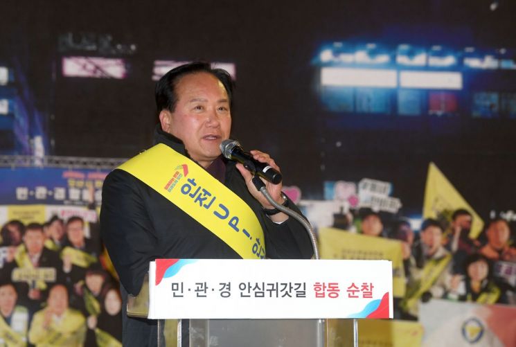 민관경 안심귀갓길 합동순찰. 이권재 후보 제공
