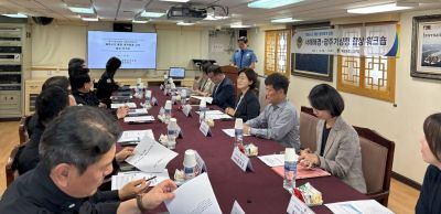 서해광역경비구역 경비함정인 1509함에서 서해해경청과 광주기상청이 해양기상 함상 워크숍을 진행하고 있다. [사진제공=서해지방해양경찰청]