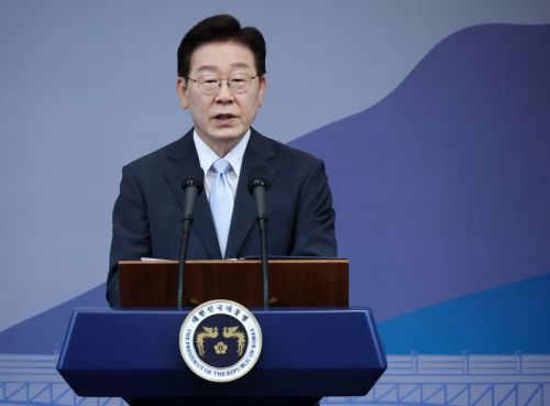 이재명 대통령이 19일 경북 안동 한 호텔에서 다카이치 사나에 일본 총리와 공동언론발표를 하고 있다. 연합뉴스