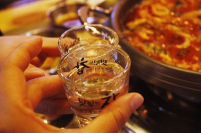 음주 문화의 변화에 따라 동네 술집도 빠르게 사라지고 있다. 픽사베이