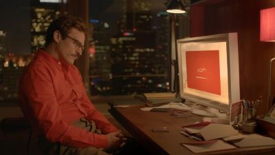 인공지능(AI)과 사랑에 빠지는 한 남성의 이야기를 그린 영화 ‘그녀’. IMDb 캡처