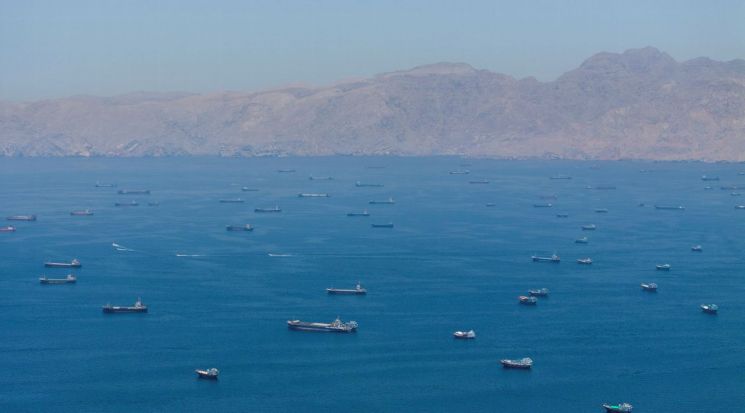 Explosions Heard in Southern Iranian Port City Near the Strait of Hormuz -  The Asia Business Daily