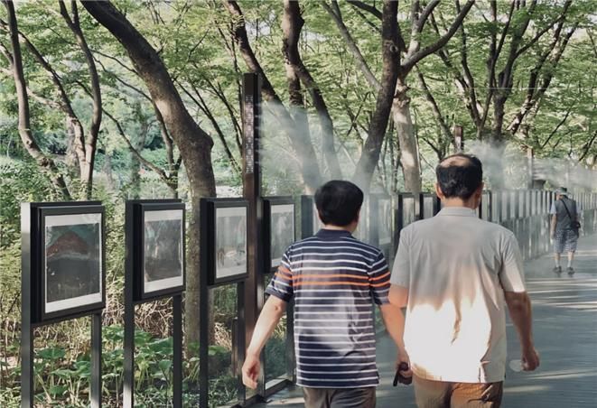 Cooling Fog at Boramae Park. Seoul Metropolitan Government