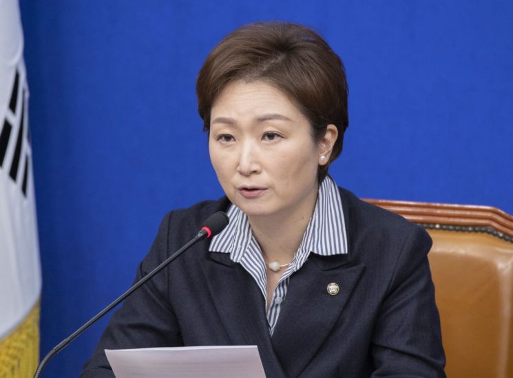 최고위원회의에서 발언하는 이언주 최고위원 연합뉴스