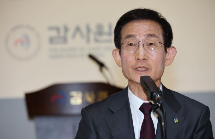 김호철 감사원장이 24일 서울 종로구 감사원에서 열린 기자간담회에서 발언하고 있다. 2026.6.24 연합뉴스