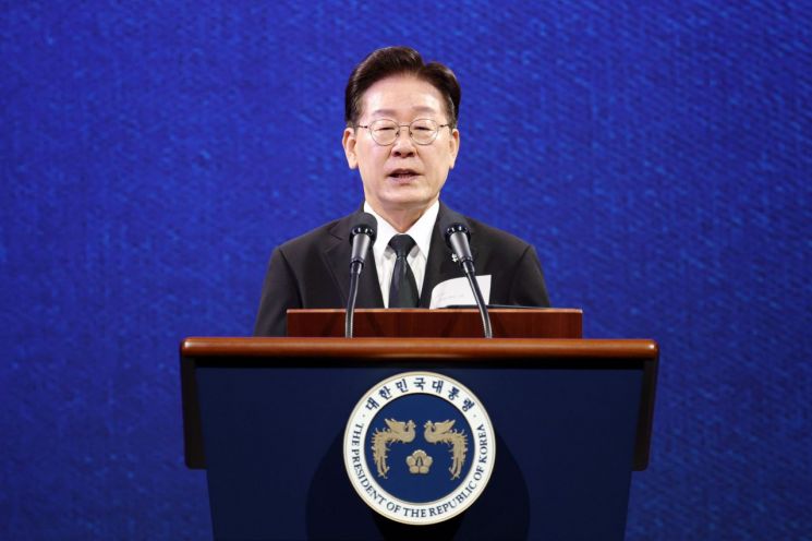 이재명 대통령이 25일 수원컨벤션센터에서 열린 6·25전쟁 제76주년 기념식에서 기념사를 하고 있다. 2026.6.25 연합뉴스