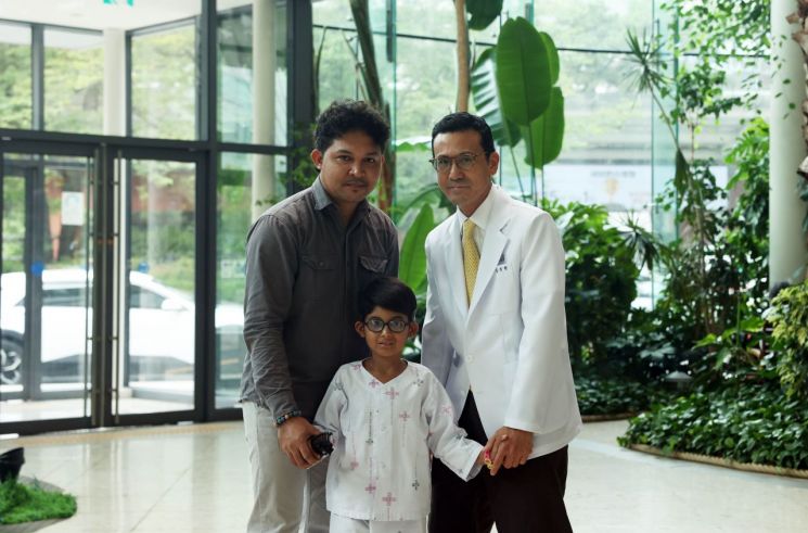 Severance Hospital Gives Cambodian Child with Hearing Loss the Gift of "New Sounds"