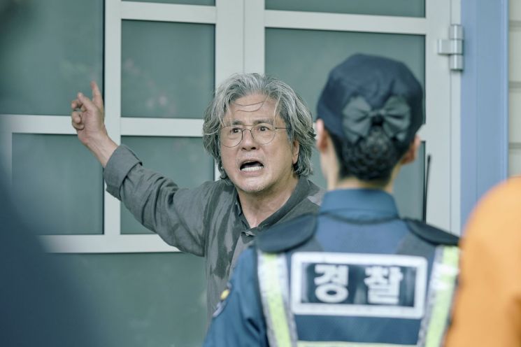넷플릭스 '맨 끝줄 소년' 스틸 컷.