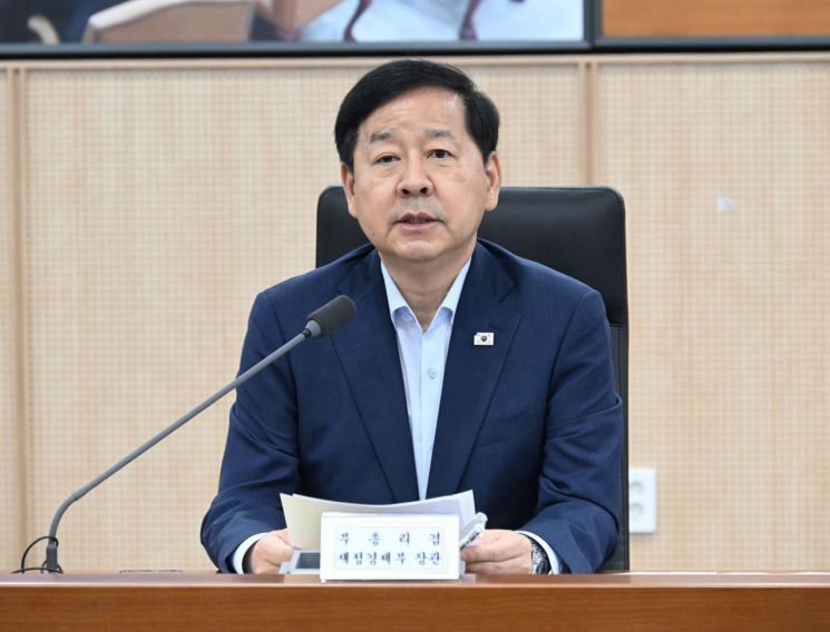 구윤철 "부동산 세제 개편안 이달 말 발표…보유세·거래세 균형 이뤄야"