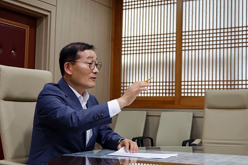 진도군 예산 1조시대를 열겠다고 다짐하는 이재각 진도군수. 정승현 기자