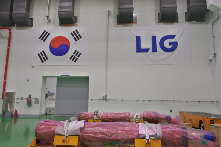 함대공유도탄-II는 미국산 SM-2를 대체할 예정으로 이달부터 본격 생산될 예정이다. 향후 한국형 차기 구축함(KDDX)부터 장착된다. 사진제공=LIG D&A
