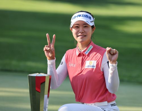 박민지는 Sh수협은행 MBN 여자오픈에서 우승해 통산 20승을 채웠다. KLPGA 제공