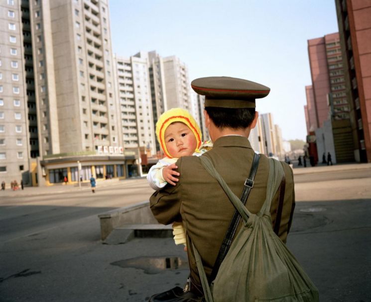 평양, 1997  Martin Parr／Magnum Photos.서울시립사진미술관