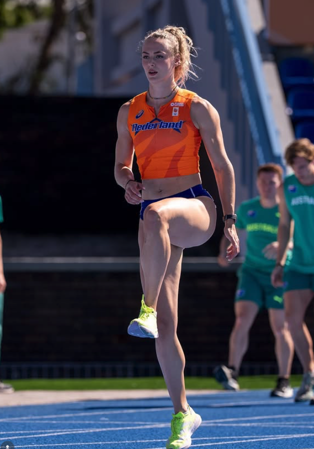 클러버는 2024 파리올림픽 혼성 4×400m 계주에서 네덜란드의 금메달 획득에 힘을 보탠 정상급 단거리 선수다. 지난 26일 열린 네덜란드선수권 여자 200m에서도 정상에 오른 바 있다. 리커 클라버 인스타그램