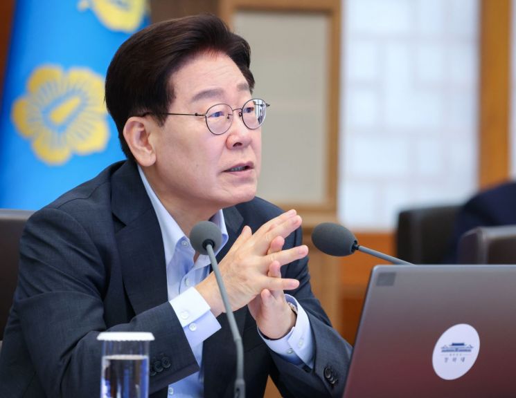 이재명 대통령이 4일 청와대에서 열린 국무회의에서 발언하고 있다. 2026.8.4 연합뉴스