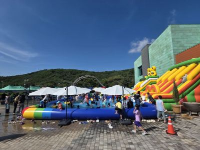 지난해 분청 워터파크에서 물놀이를 즐기는 모습. 고흥군 제공