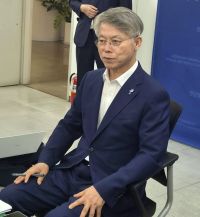 민형배 전남광주통합특별시장이 6일 오전 광주청사에서 기자들과 만나 정무부시장 후보자 인선 배경을 설명하고 있다. 송보현 기자