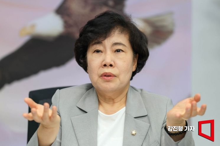 조배숙 국민의힘 의원이 10일 서울 여의도 국회의원회관에서 아시아경제와 인터뷰 하고 있다. 강진형 기자