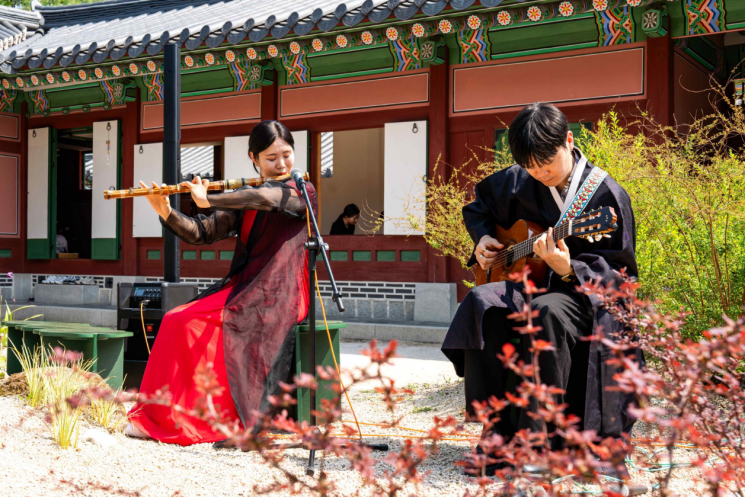 Special episode 'Saenggwabang with Music' scene / Photo by National Heritage Administration.
