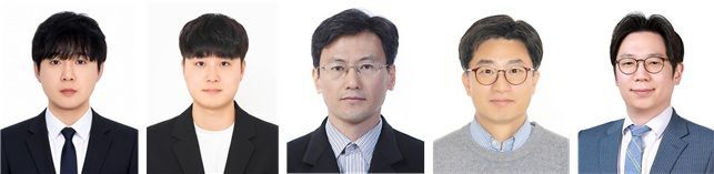 연구진 사진. (왼쪽부터) 이원준 서울대 재료공학부 박사과정생, 문진욱 서울대 재료공학부 석박통합과정생, 송선주 교수(전남대 신소재공학부, 교신저자), 박준영 교수(세종대 나노신소재공학과, 교신저자), 한정우 교수(서울대 재료공학부, 교신저자). 서울대 제공